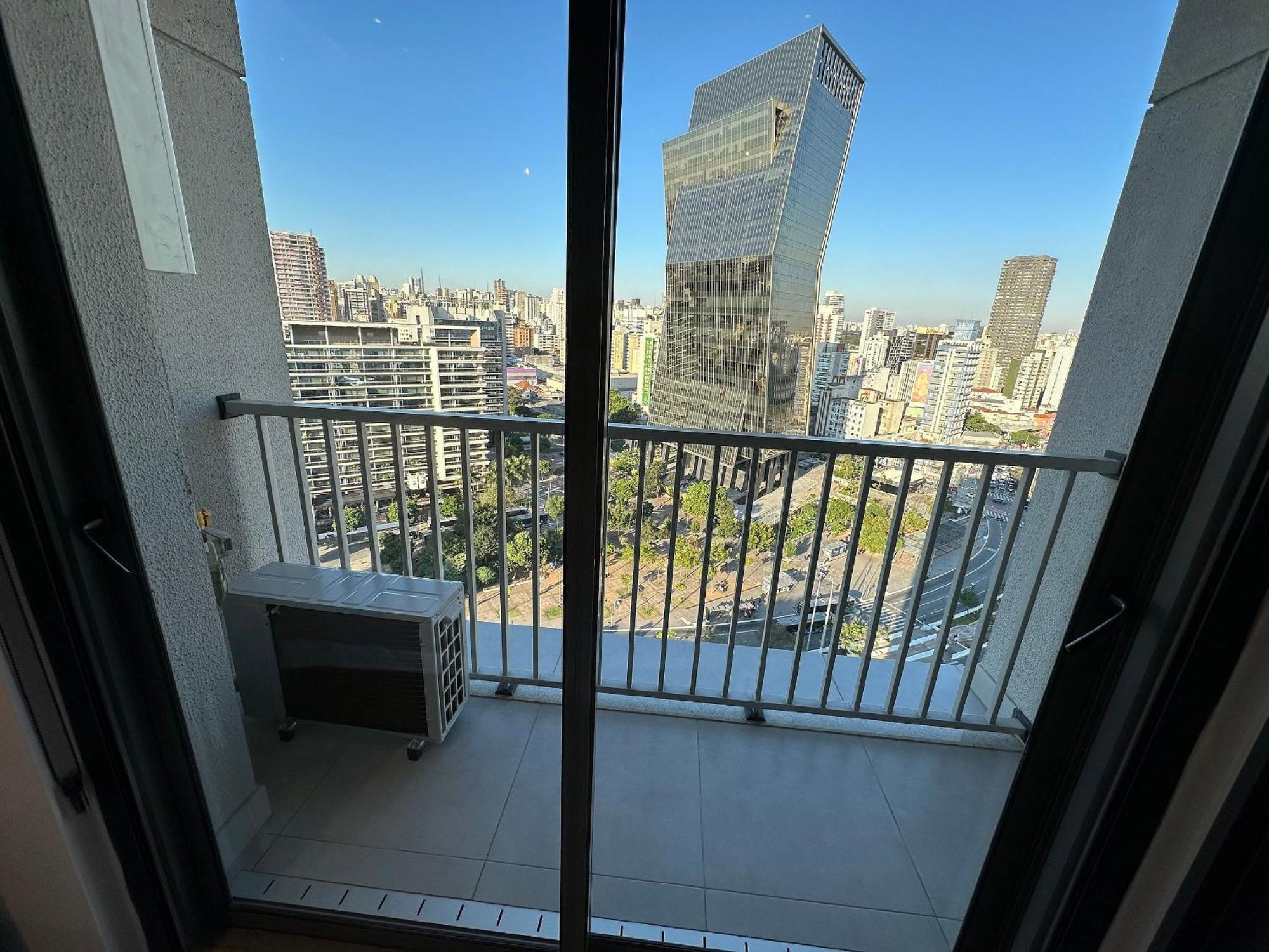 Trevizzo Houx Pinheiros * São Paulo
